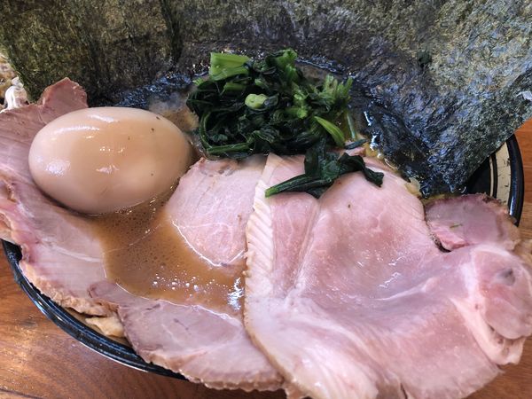「チャーシュー麺＋味玉＋のり＋チャーシュー玉子めし」@末廣家の写真