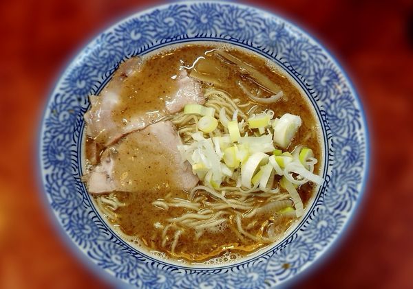 「濃厚煮干らーめん」@自家製太麺 元気屋の写真