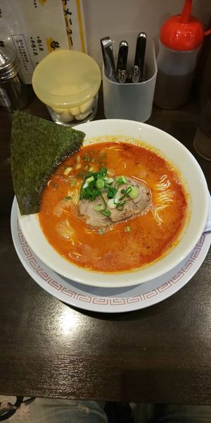 「博多ラーメン赤」@博多らーめん ひまわりの写真