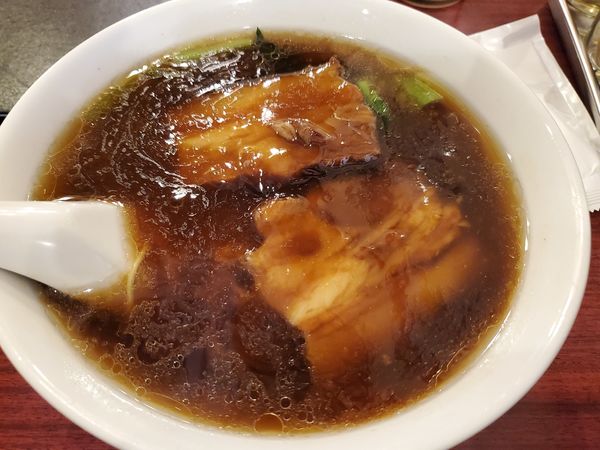 「扣肉湯麺」@龍城飯店 本館の写真