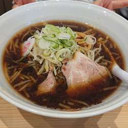 醤油らーめん850