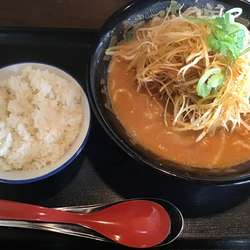 辛ネギマルキン味噌８５０円＋税(クーポンで550円)他