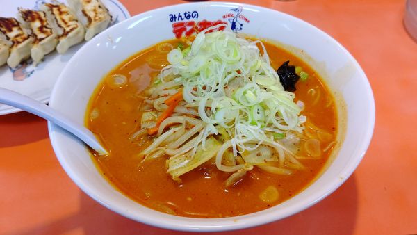 「辛味噌野菜らーめんセット(餃子)950円」@テンホウ 富士見店の写真