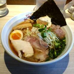 鶏中華ソバ醤油