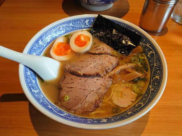 「特製中華そば」@中華そば 青葉 狭山店の写真