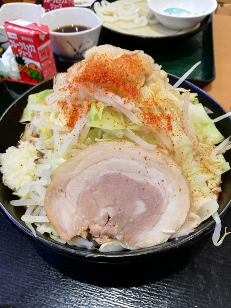 「味噌、ヤサイ、ニンニク、アブラ全増し」@ジャンクガレッジ イオン北戸田店の写真