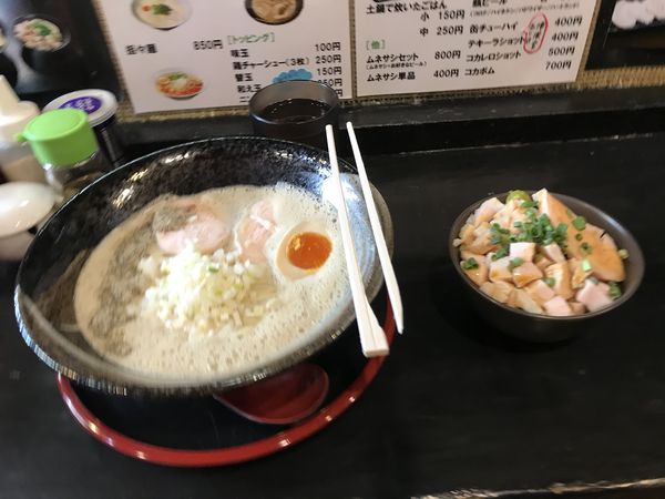 「アワニボ　ツンドリ丼小」@アワトロ龍宮の写真