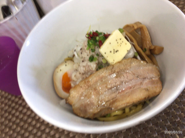 「濃厚醤油汁なし(中)」@麺丼Dining 夢者の写真