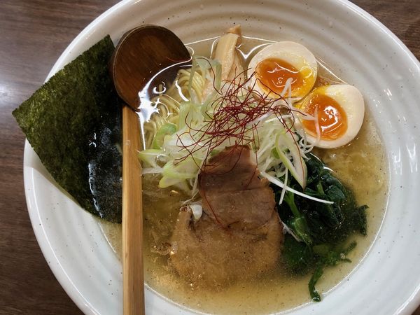 「塩そば（大盛）＋味玉子」@塩そば 加とうの写真