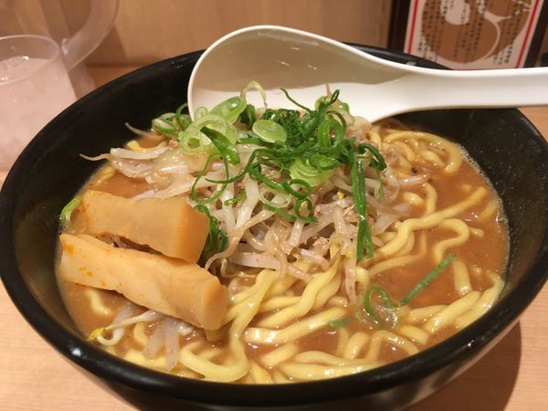 「黒練」@どさん子ラーメン 八重洲店の写真