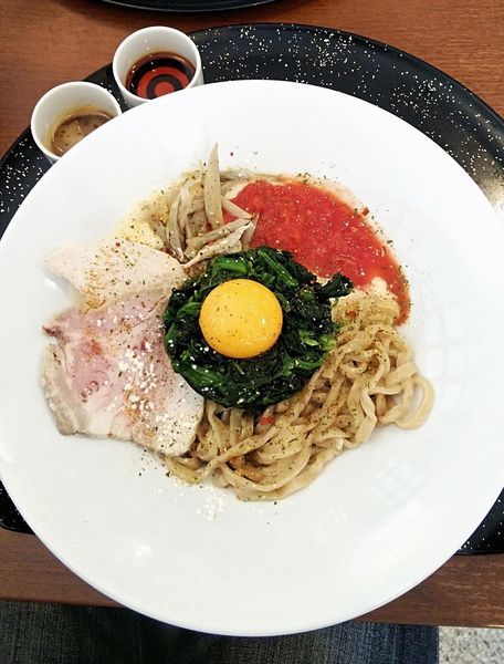 「まぜそば (手揉み麺と塩チーズ) 900円」@らぅめん 愛ごやの写真