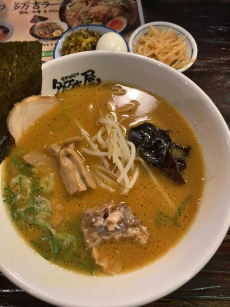 「味噌とんこつ」@全力とんこつ 多万吉屋の写真