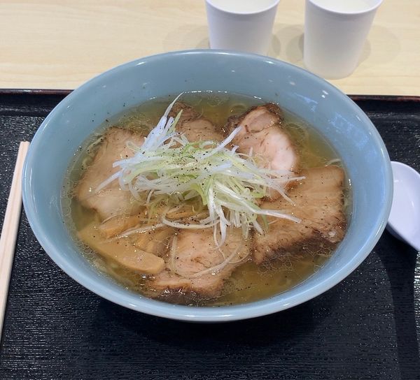 「白チャーシューメン」@麺屋ことぶき ユニモちはら台店の写真