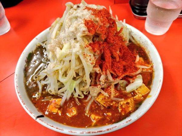 「期間限定 黒ひげ 中全増し」@赤ひげラーメン 那覇松山店の写真