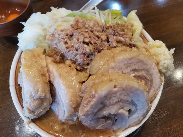 「ラーメン＋豚増し」@麺屋 櫻弐の写真