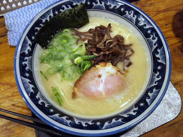 「とんこつラーメンまぐろ丼セット+替玉 1000+150円」@らーめん 一空の写真