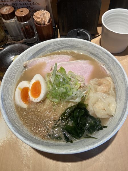 「特製塩らーめん 中盛」@らーめん道の塩の写真