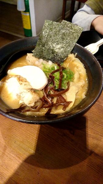 「濃厚鶏白湯醤油750円替え玉150円」@麺屋 美風 戸越銀座店の写真