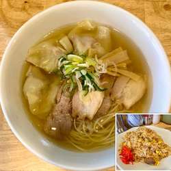 ラーチャン ¥930円（わんたんハーフ3ケ＋150円）