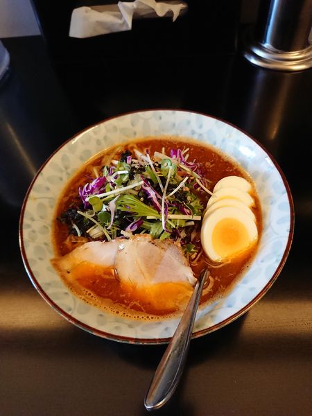 「Spicyhotラーメン  @850円 限定」@ラーメン ツバメの写真