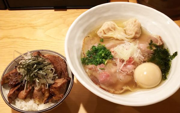 「特製真鯛塩らーめん＋替え玉＋チャーシュー丼」@麺や さい門の写真