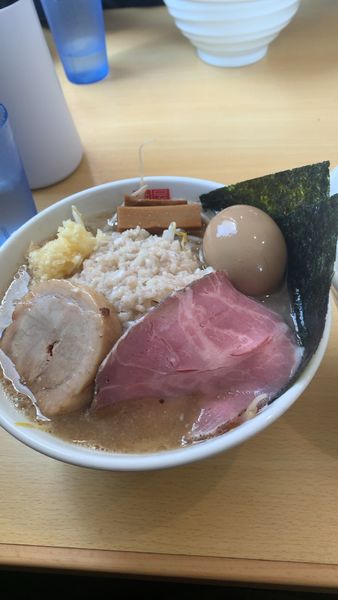 「傑心の豚G郎全部のせ(ニンニクアブラ)」@麵屋 傑心の写真