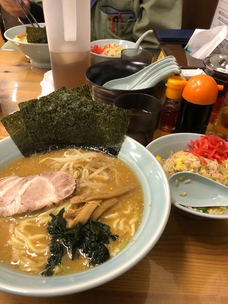 「味噌豚骨ラーメン+半チャーハンセット」@ラーメン JUNJIの写真