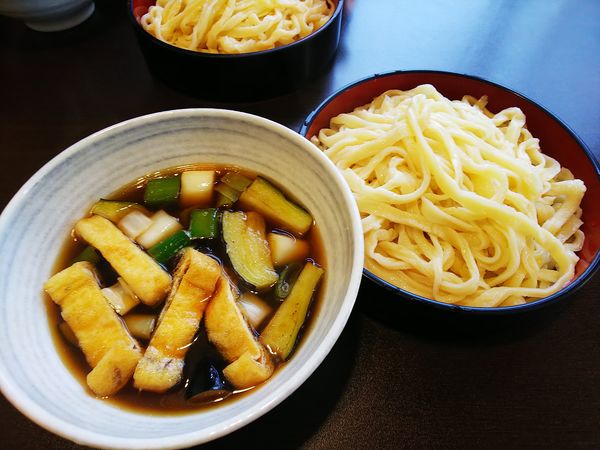 「なす油揚げ汁うどん 中盛」@きやんちの写真