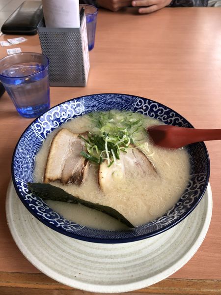 「博多とんこつ　替玉2回」@博多ラーメン鶴亀堂 春日部ユリノキ店の写真