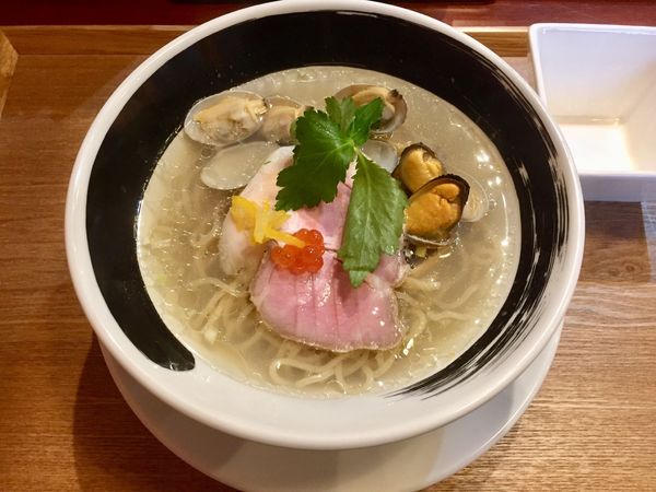 「浅利とムール貝の汐そば」@麺処しろくろの写真