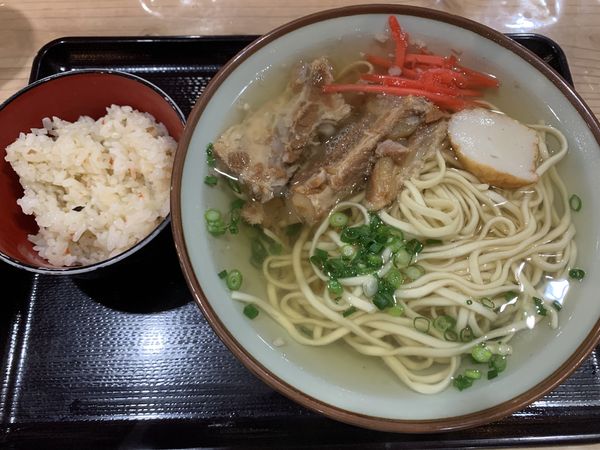 「なんこつすば 650円」@けんぱーのすばやーの写真