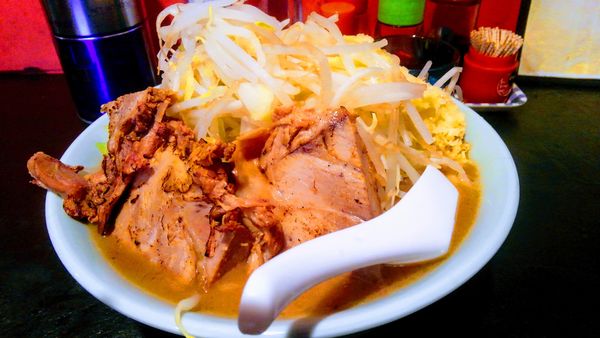 「ガッツリラーメン醤油1号」@若旦那の写真