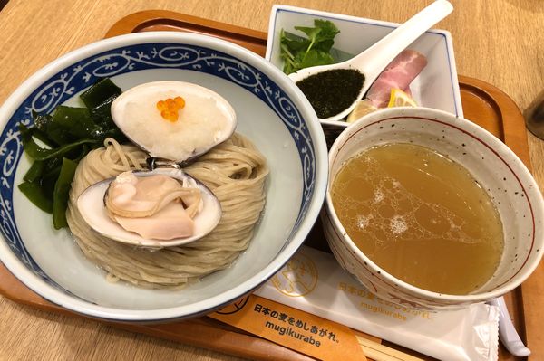 「よしかわ・地蛤と新若布のつけそば¥1000税込」@むぎくらべの写真