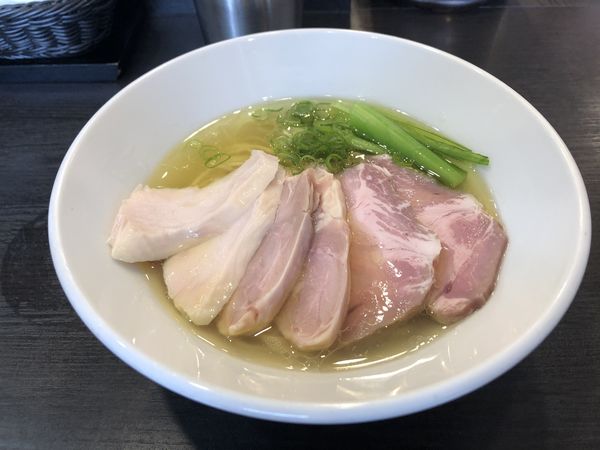 「チャーシュー芳醇鶏そば　塩」@麺や 福はらの写真