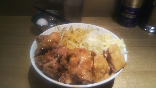 「えびらーめん+豚券+生卵（ニンニクカラメ）」@MEN YARD FIGHTの写真