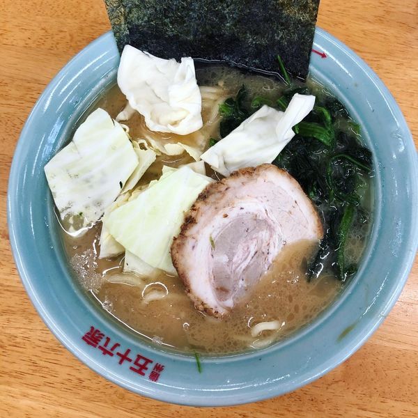 「ラーメン（中盛り麺かため）」@信州五十六家 広丘店の写真