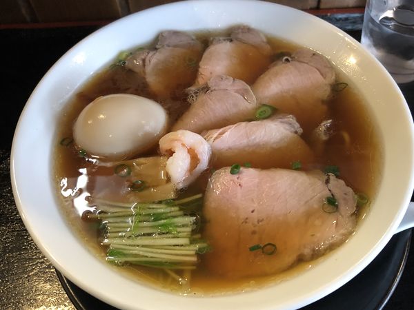 「新・山六そばプラス肉マシプラス味玉子」@麺創 なな家の写真