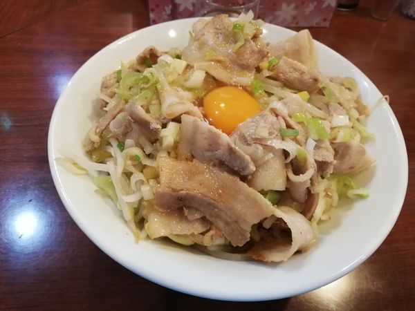 「ネギ塩豚まぜそば 限定」@メガガンジャの写真