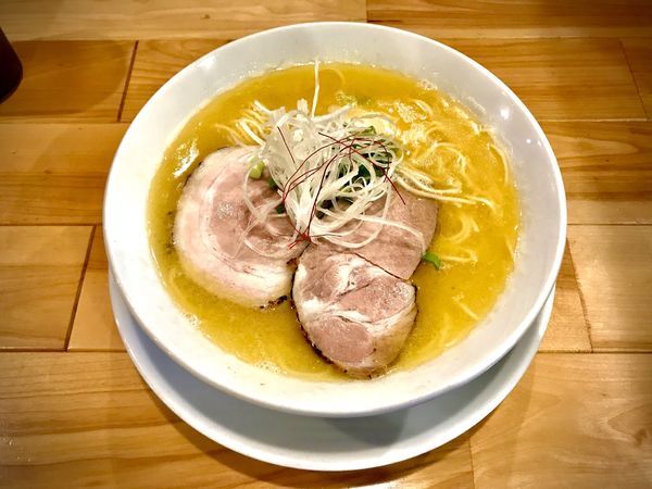 「鶏白湯淡玉らーめん(塩)」@鶏白湯淡玉らーめん 麺舗 作一の写真