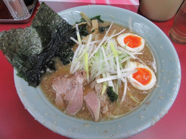 「特製味噌ラーメン（７４０円）＋中盛１００円」@ラーメンショップ 牛久結束店の写真