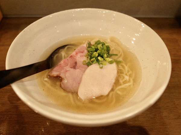「‪鶏の貝だしそば…850円」@ラーメン翼の写真