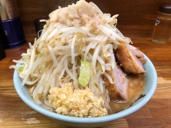 「小ラーメン+豚入り」@ラーメン二郎 新小金井街道店の写真
