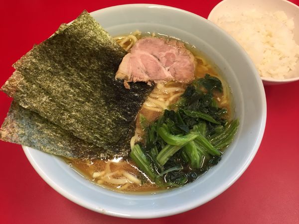 「ラーメン 並」@横浜家系ラーメン おうじ家の写真