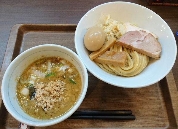 「味玉鶏ほぐしつけめん」@つけめん さなだの写真