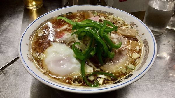 「キリンラガービール中瓶 ＋ チャシュー皿 → 五目そば」@中華そば みたかの写真