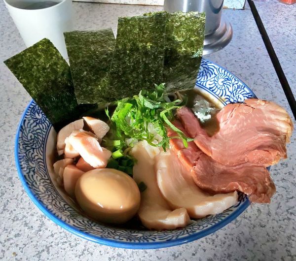 「特製濃厚煮干しラーメン」@破壊的イノベーションの写真