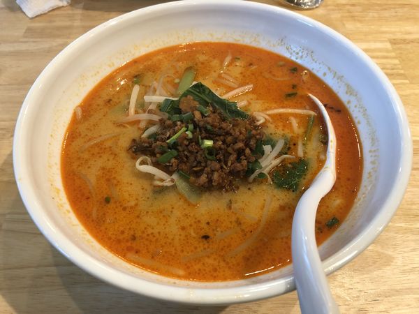 「担々麺（半チャーハンセット）」@北京烤鴨店 銀座店の写真