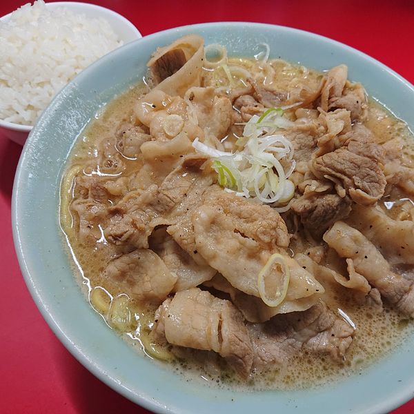 「肉そば980円、小ライス100円」@とんこつラーメン松平 六浦店の写真