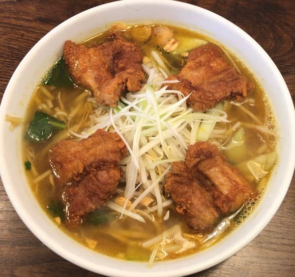 「塩豚カレーラーメン」@馬鹿旨の写真