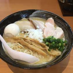 鶏そば 塩 大盛り 全部のせ